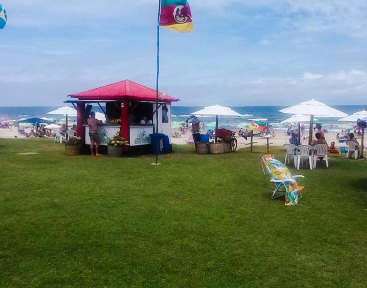 Kitnet S2 Em Torres-Rs - Na Mais Bela Praia Gaucha - Cozinha - Banheiro - Ar Condicionado - Tv Smart 32' - Wi-Fi - Estacionamento - Anfitria Superhost No Bnb Luaran gambar