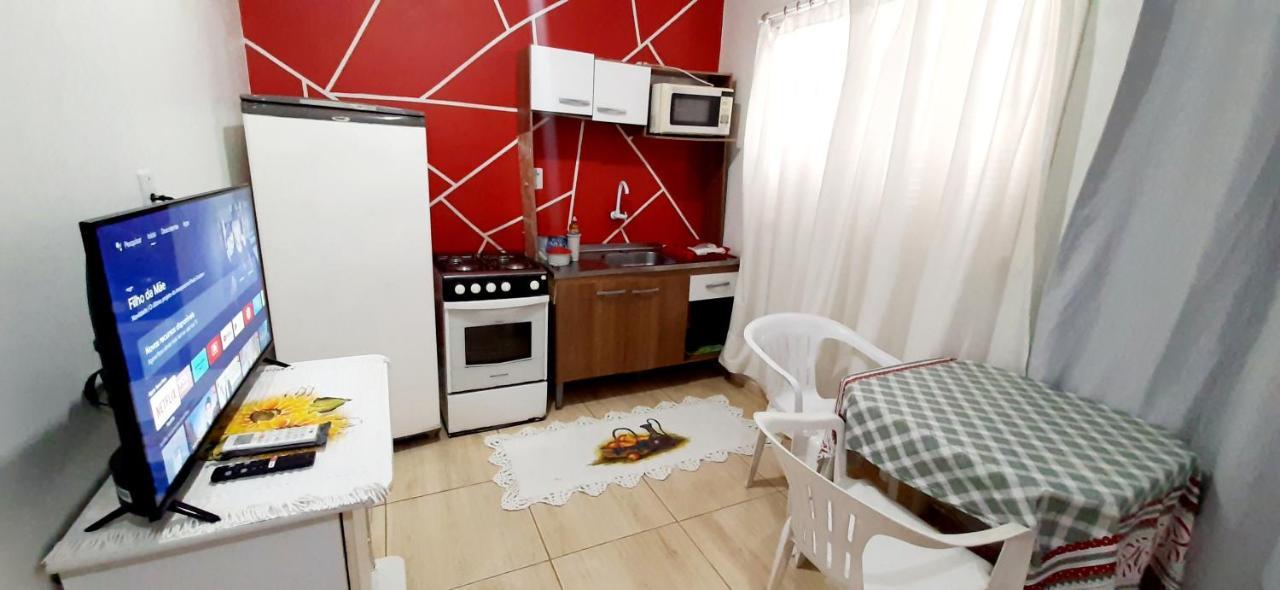 Kitnet S2 Em Torres-Rs - Na Mais Bela Praia Gaucha - Cozinha - Banheiro - Ar Condicionado - Tv Smart 32' - Wi-Fi - Estacionamento - Anfitria Superhost No Bnb Luaran gambar