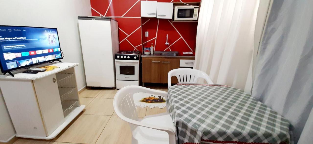 Kitnet S2 Em Torres-Rs - Na Mais Bela Praia Gaucha - Cozinha - Banheiro - Ar Condicionado - Tv Smart 32' - Wi-Fi - Estacionamento - Anfitria Superhost No Bnb Luaran gambar