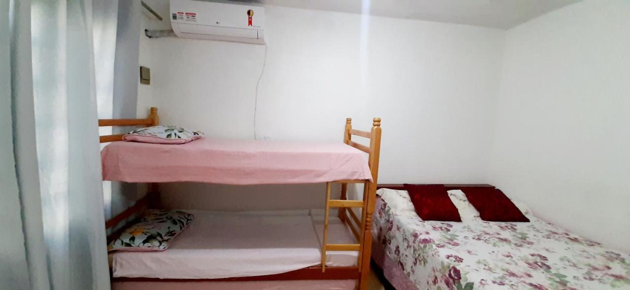 Kitnet S2 Em Torres-Rs - Na Mais Bela Praia Gaucha - Cozinha - Banheiro - Ar Condicionado - Tv Smart 32' - Wi-Fi - Estacionamento - Anfitria Superhost No Bnb Luaran gambar